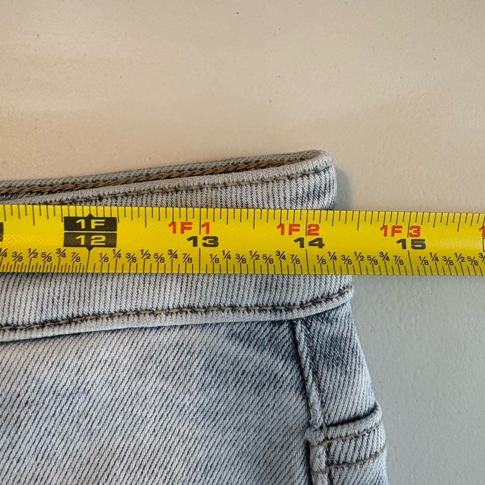 Risen High Rise Distresed Crop‎ Straight Denim Jeans Light Wash Size 7/28 0437 - Picture 8 of 10